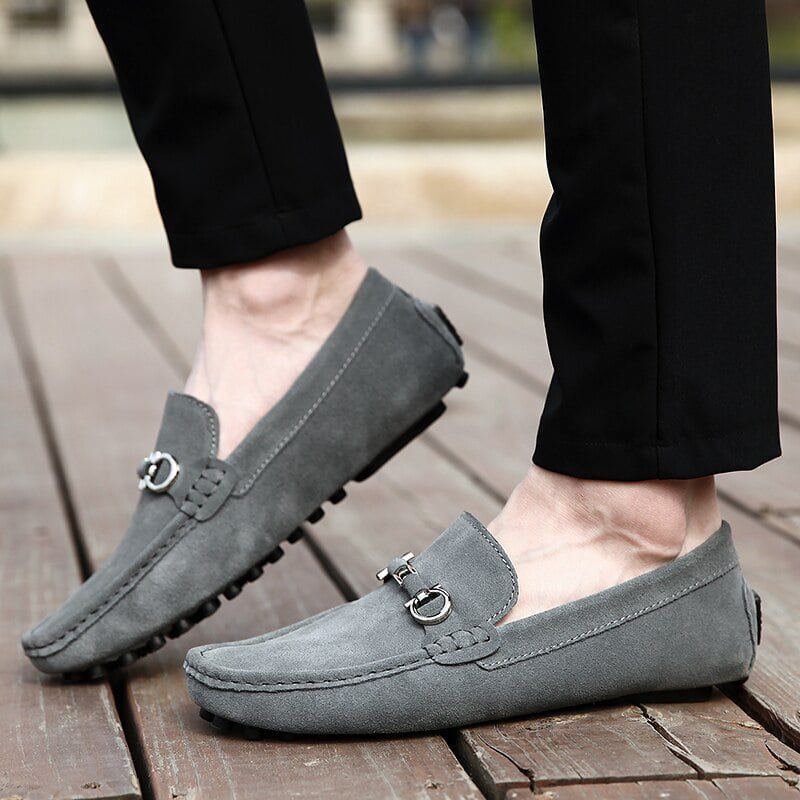 Loafers Shoes Men 2022 Spring Clasicc Comfy Man Flat Moccasin Fashion Shoes Men Slip-on Boat Shoes For Men Casual Shoes