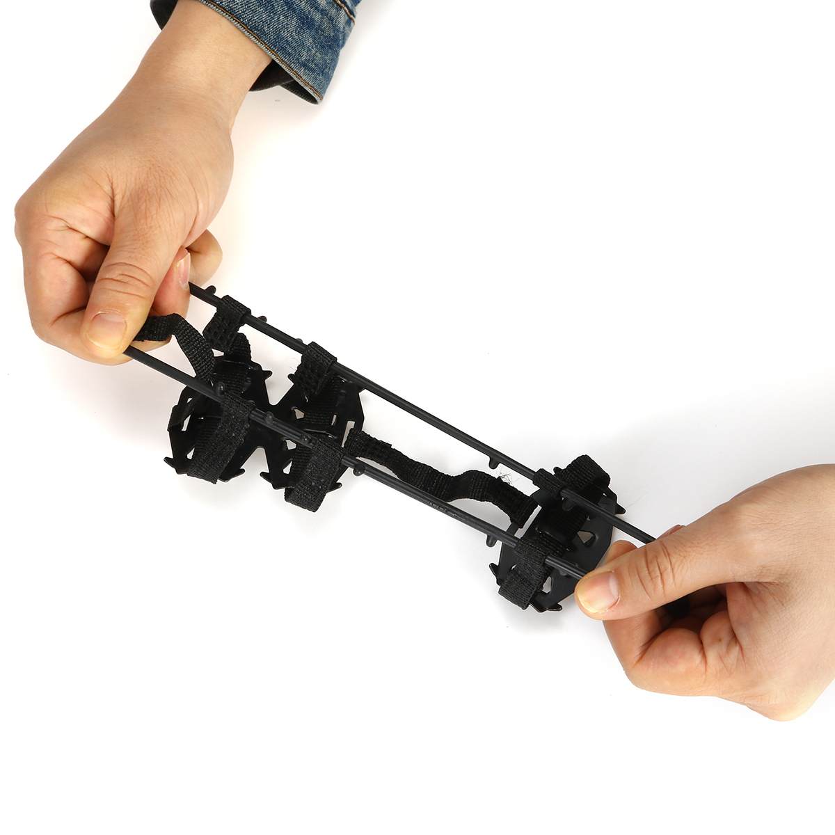 1 Pair M L 24 Teeth Anti-Slip Ice Grips Gripper Shoes Boot Hiking Ice Climbing Shoe Spikes Climbing Chain Crampons Shoes Cover 1 Pair M L 24 Teeth Anti-Slip Ice Grips Gripper Shoes Boot Hiking Ice Climbing Shoe Spikes Climbing Chain Crampons Shoes Cover